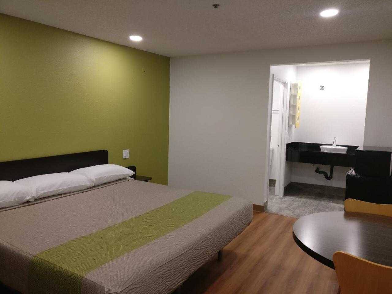 Motel 6-Fresno, Ca - Yosemite Hwy Kültér fotó