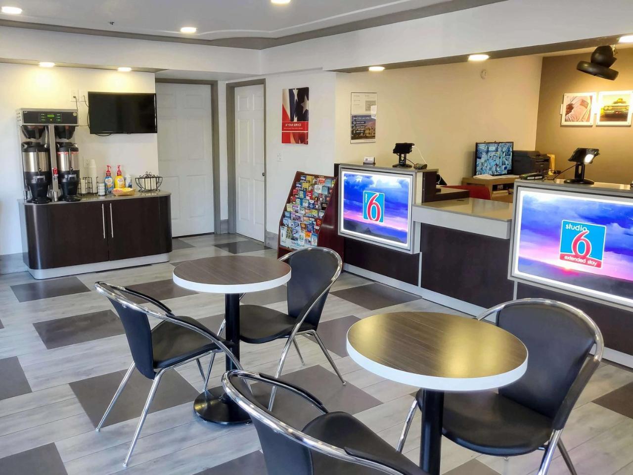 Motel 6-Fresno, Ca - Yosemite Hwy Kültér fotó