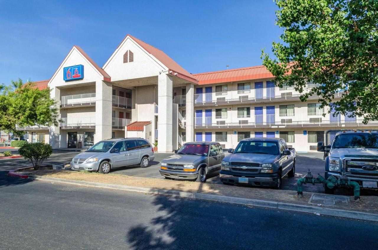Motel 6-Fresno, Ca - Yosemite Hwy Kültér fotó