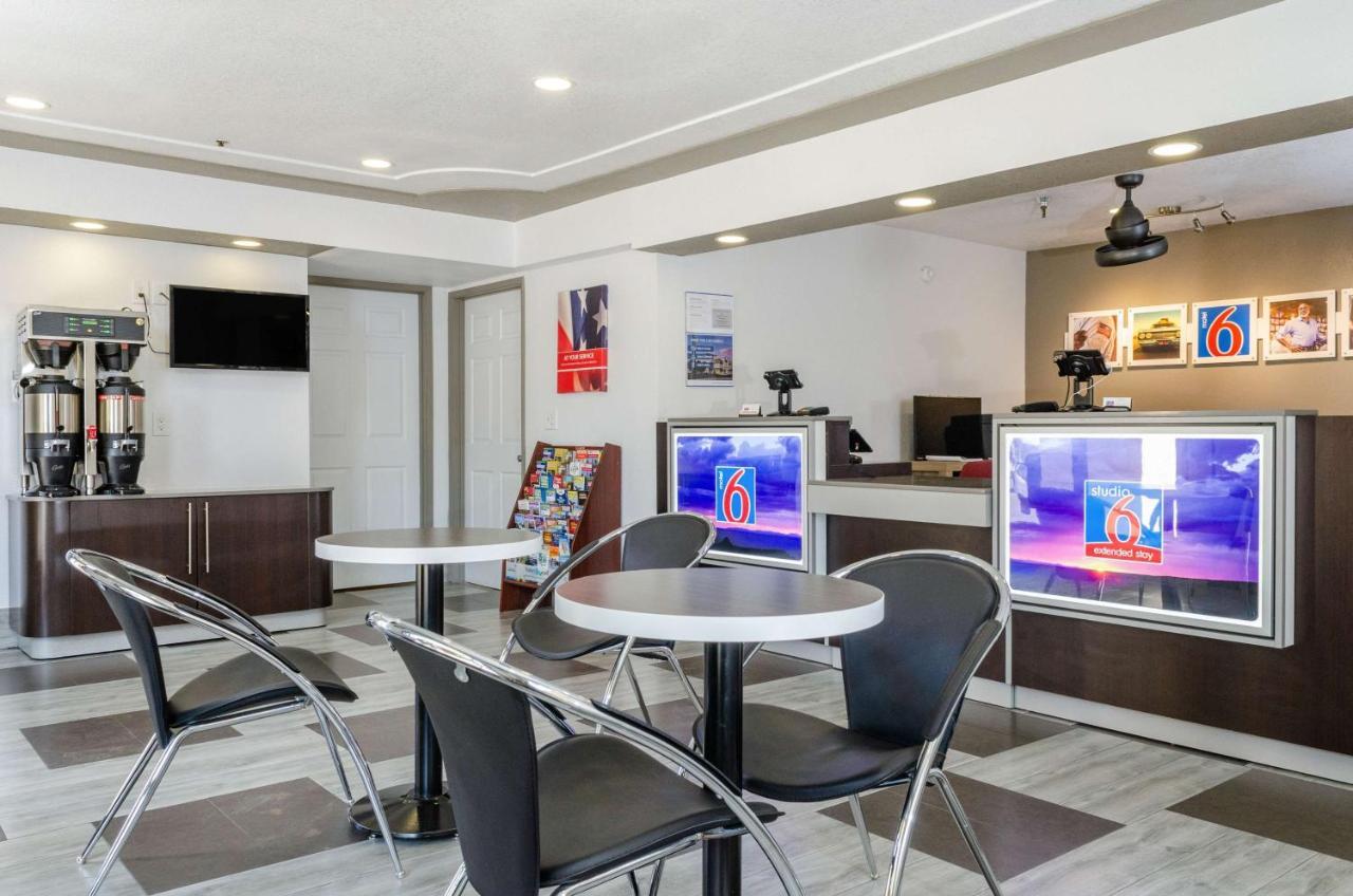 Motel 6-Fresno, Ca - Yosemite Hwy Kültér fotó